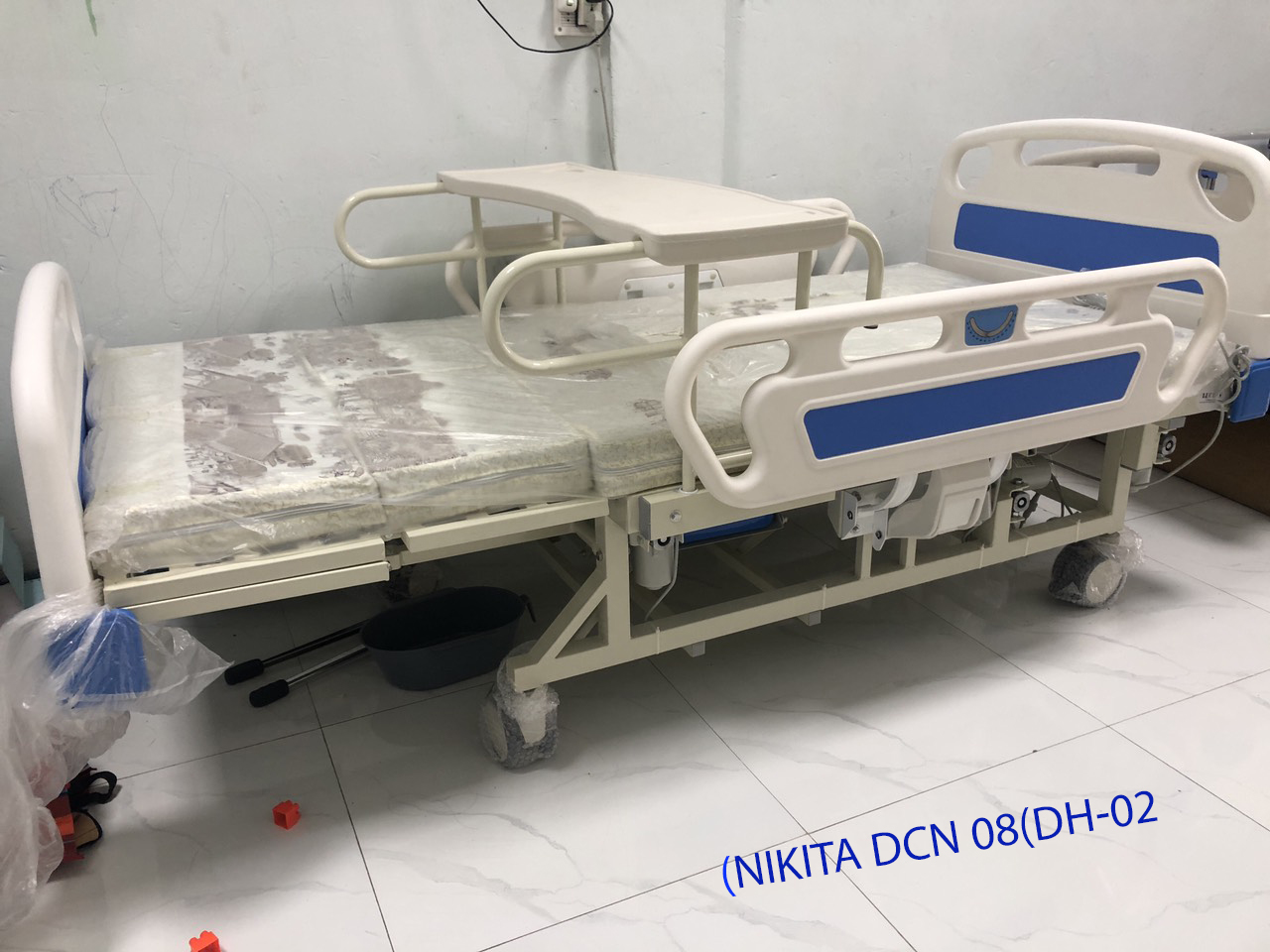 Giường điện